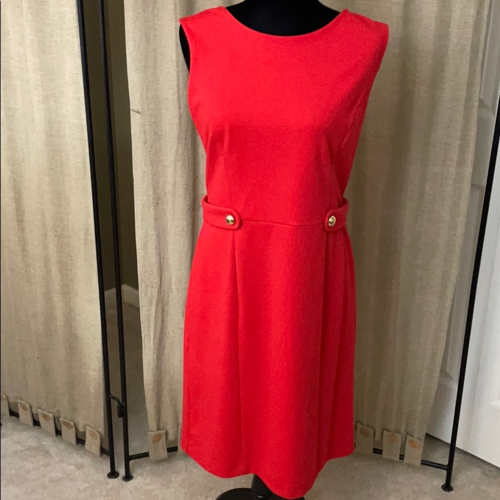 Classic sleeveless Banana Republic dress
